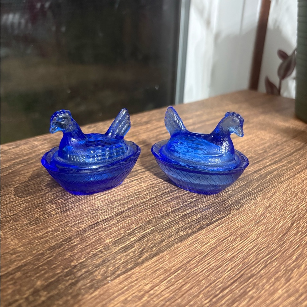 Set of 2 cobalt blue mini salt cellar hen on nest